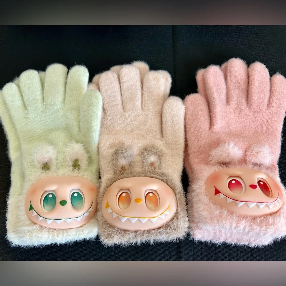 Kids Fuzzy Monster Gloves